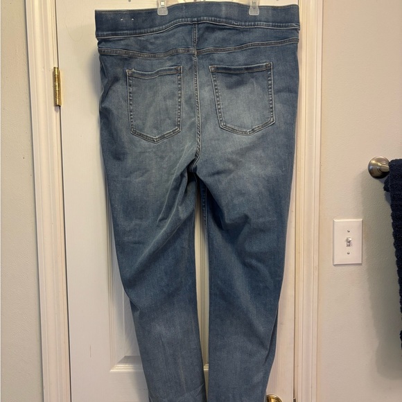 Lane Bryant Blue Straight Leg Jeans with Pearl Accents NWT - Picture 5 of 6